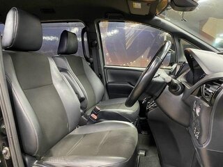 2021 Toyota Noah III (R80) Рестайлинг, чёрный, 1784009 рублей, вид 5