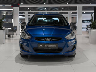 2013 Hyundai Solaris I, синий, 830000 рублей, вид 3