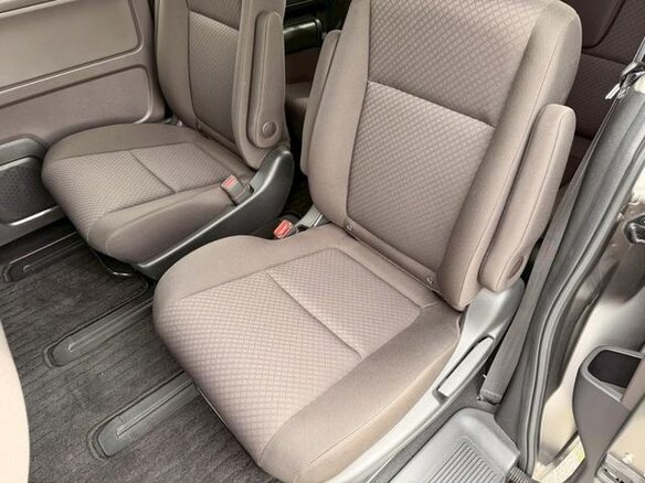 2022 Honda Freed II Рестайлинг, серый - вид 19