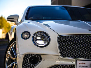 2018 Bentley Continental GT III, белый, 15350000 рублей, вид 2