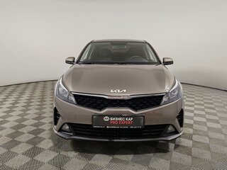 2022 Kia Rio IV Рестайлинг, серый, 1649000 рублей, вид 3