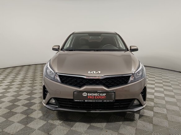 2022 Kia Rio IV Рестайлинг, серый, 1649000 рублей - вид 2
