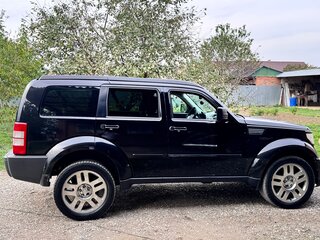 2008 Dodge Nitro, чёрный, 1050000 рублей, вид 3