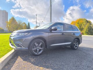 2016 Mitsubishi Outlander III Рестайлинг 2, серый, 1700000 рублей, вид 5