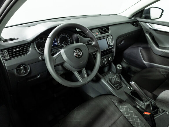 2019 Skoda Octavia III (A7) Рестайлинг, серый - вид 10