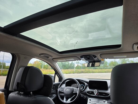 2021 Hyundai Santa Fe IV Рестайлинг, серый, 3380000 рублей - вид 19