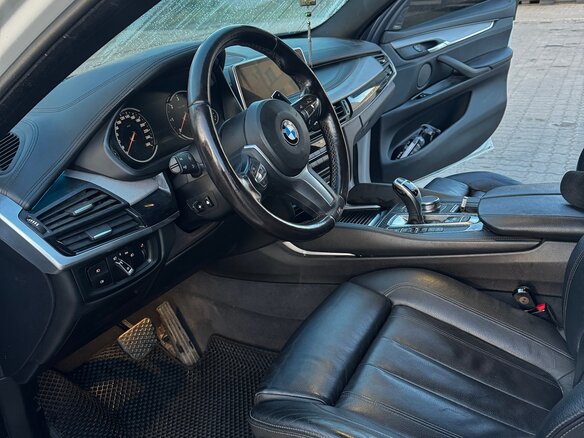 2019 BMW X6 40d II (F16), белый, 4500000 рублей - вид 7