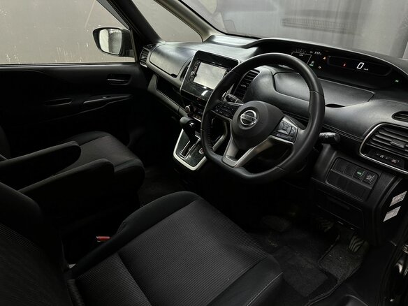 2017 Nissan Serena V (C27), чёрный, 1499777 рублей - вид 4
