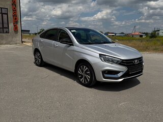 2026 Lada (ВАЗ) Vesta I Рестайлинг (NG), серебристый, 1940000 рублей, вид 3