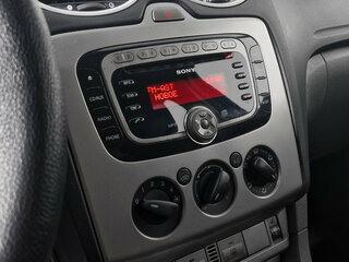 2011 Ford Focus II Рестайлинг, фиолетовый, 427000 рублей, вид 5
