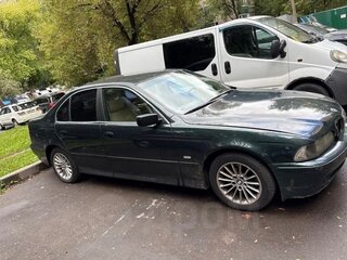 2001 BMW 5 серии 525i IV (E39) Рестайлинг, зелёный, 650000 рублей, вид 3