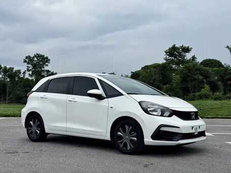 2022 Honda Fit IV, белый, 1200555 рублей, вид 1
