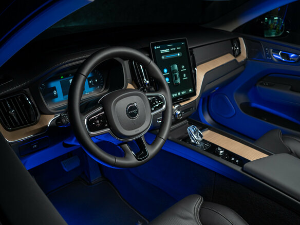 2026 Volvo XC60 II Рестайлинг 2, серый - вид 17