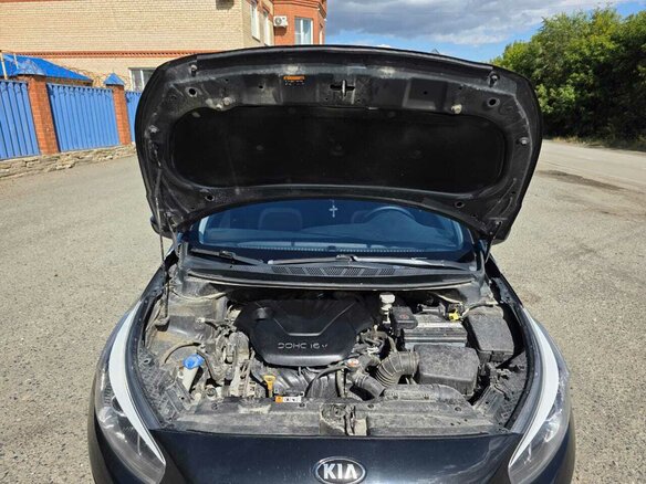 2012 Kia Ceed II, чёрный, 1100000 рублей - вид 10