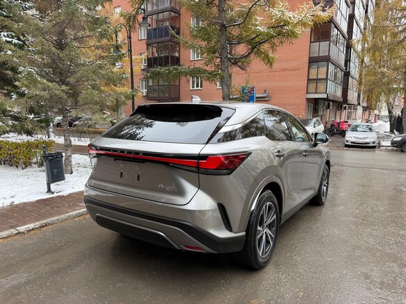 2025 Lexus RX 300 V, серый, 6990000 рублей - вид 3