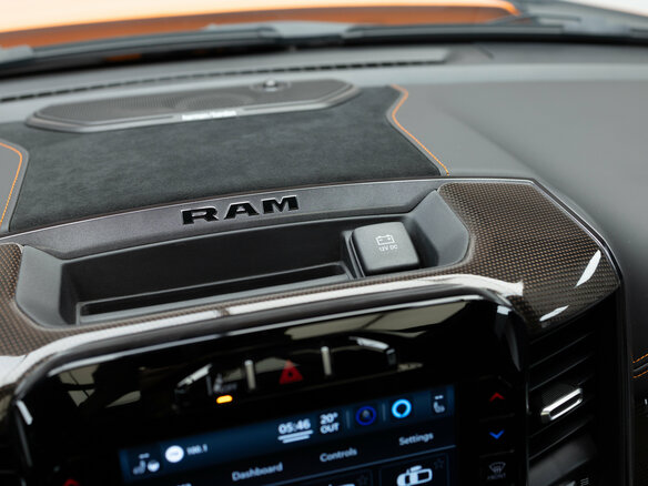 2021 Ram 1500 Crew Cab TRX V, оранжевый, 14290000 рублей - вид 22