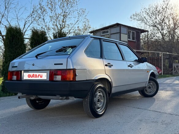 2004 Lada (ВАЗ) 21093i, серебристый, 500000 рублей - вид 29
