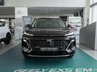 2026 Geely EX5 Гибрид EM-R, чёрный, 3829990 рублей, вид 1