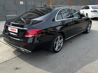 2016 Mercedes-Benz E-Класс 200 V (W213, S213, C238), чёрный, 2149000 рублей, вид 3