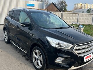 2017 Ford Kuga II Рестайлинг, чёрный, 1650000 рублей, вид 3