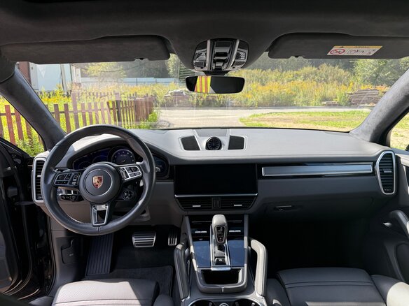 2019 Porsche Cayenne Turbo III, чёрный, 7600000 рублей - вид 6