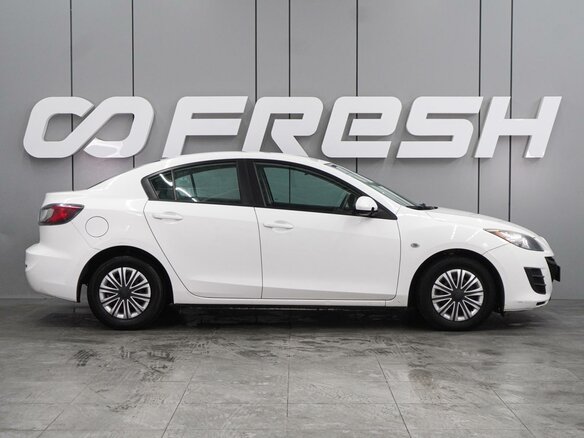 2012 Mazda 3 II (BL) Рестайлинг, белый, 749000 рублей - вид 4