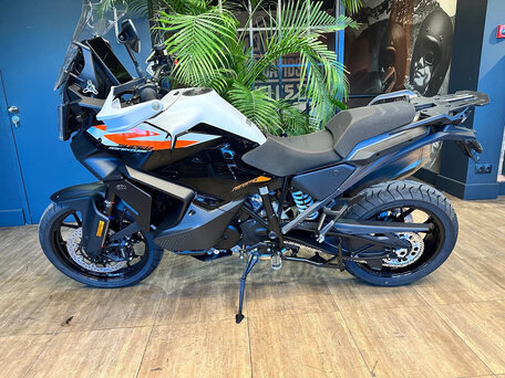 2026 KTM 1390 Super Adventure S Evo, белый, 2650000 рублей, вид 1