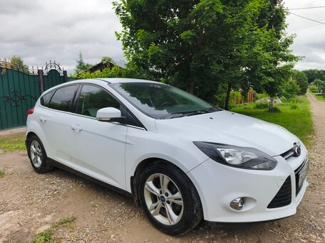 2012 Ford Focus III, белый, 699000 рублей, вид 2
