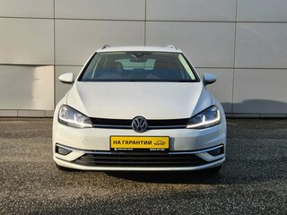 2017 Volkswagen Golf VII Рестайлинг, белый, 1450000 рублей, вид 2
