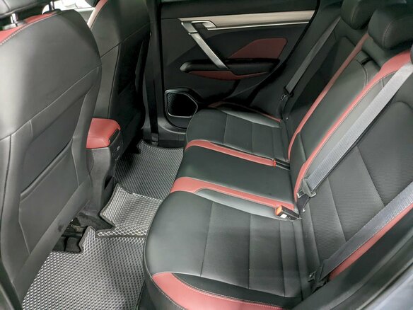 2021 Geely Coolray I, серый, 1590000 рублей - вид 16
