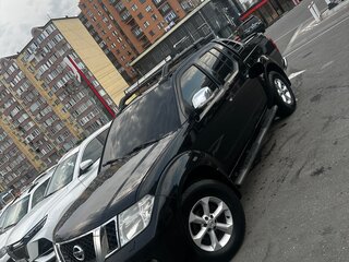 2010 Nissan Navara (Frontier) III (D40) Рестайлинг, чёрный, 1550000 рублей, вид 1