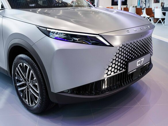 2026 Omoda C7, серый, 3099000 рублей - вид 7