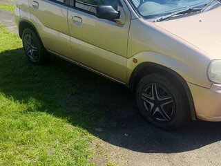 2000 Suzuki Swift I (Japan), золотистый, 360000 рублей, вид 4