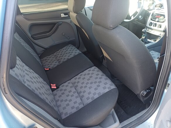 2009 Ford Focus II Рестайлинг, серый, 430000 рублей - вид 6
