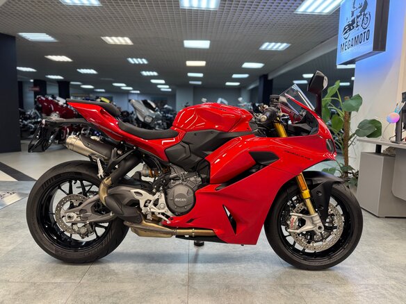 2025 Ducati Panigale V2, красный, 1989000 рублей