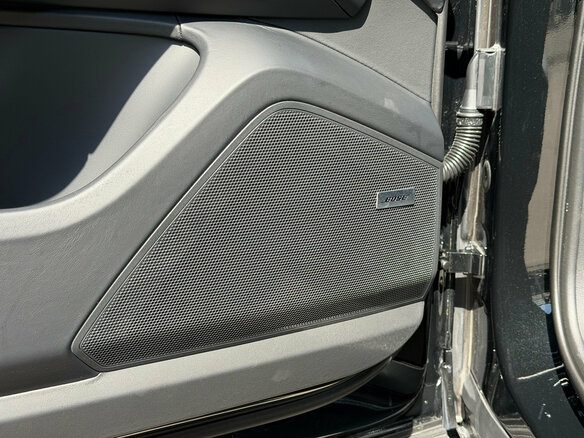 2026 Porsche Cayenne III Рестайлинг, чёрный, 18990000 рублей - вид 7
