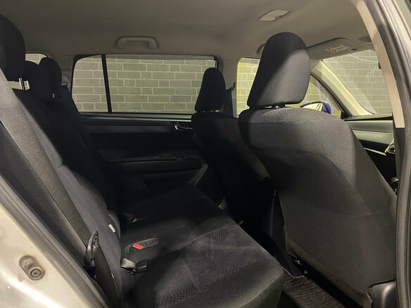 2013 Toyota Corolla Fielder XI (E160, E170, E180), серый, 1149000 рублей - вид 9