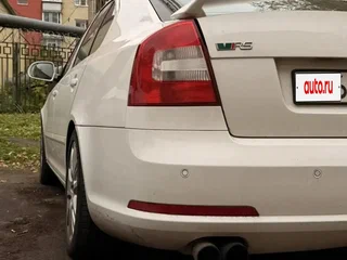 2010 Skoda Octavia RS II Рестайлинг, белый, 1150000 рублей, вид 3
