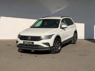 2021 Volkswagen Tiguan II Рестайлинг, белый, 2595000 рублей, вид 1