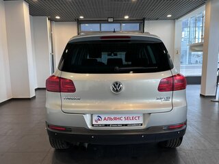 2012 Volkswagen Tiguan I Рестайлинг, серебристый, 1100000 рублей, вид 4