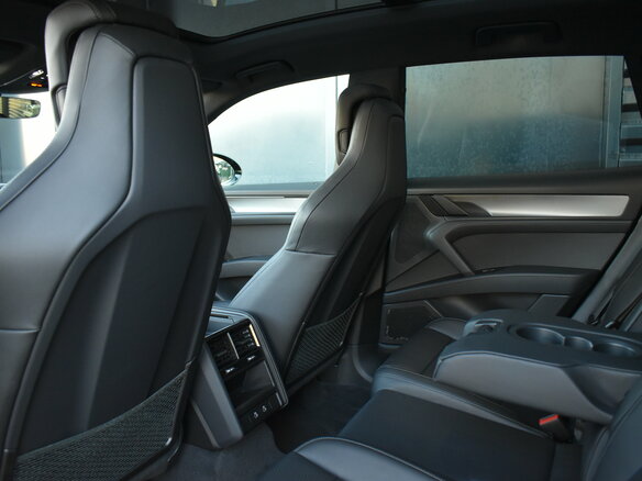 2026 Porsche Cayenne Electric IV, чёрный, 25190000 рублей - вид 12