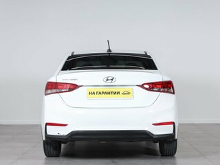 2018 Hyundai Solaris II, белый, 799000 рублей, вид 5