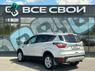 2017 Ford Kuga II Рестайлинг, серебристый, 1450000 рублей, вид 3