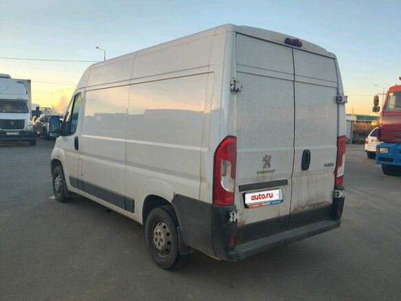 2024 Peugeot Boxer, белый, 4130000 рублей - вид 2