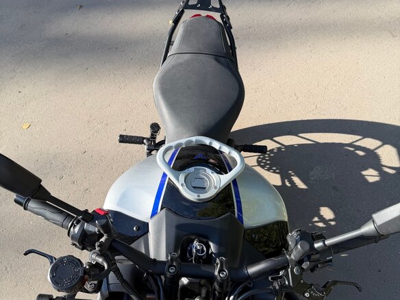 2021 Yamaha MT-09 (FZ-09), серебристый, 1039000 рублей - вид 4