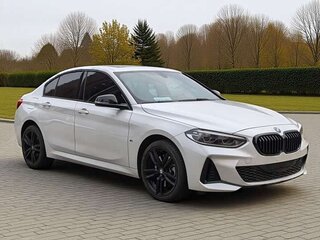 2023 BMW 1 серии 120i III (F52) Рестайлинг, белый, 2240000 рублей, вид 3