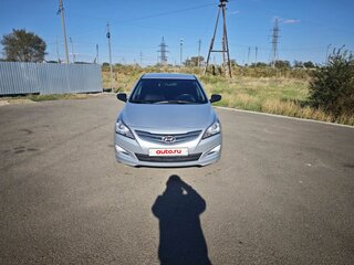 2015 Hyundai Solaris I Рестайлинг, серебристый, 950000 рублей, вид 1
