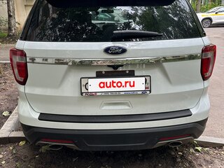 2019 Ford Explorer V Рестайлинг 2, белый, 3800000 рублей, вид 4