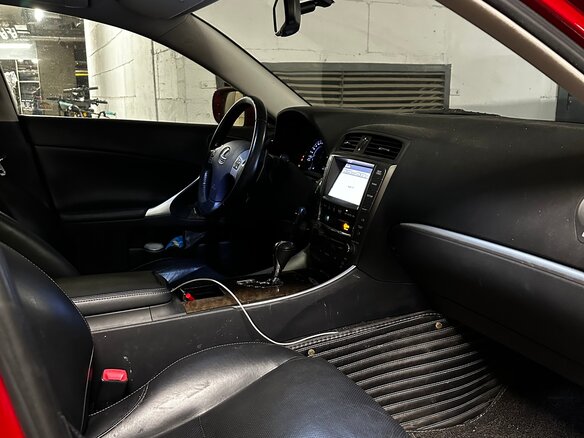 2011 Lexus IS 250 II Рестайлинг 2, красный - вид 5