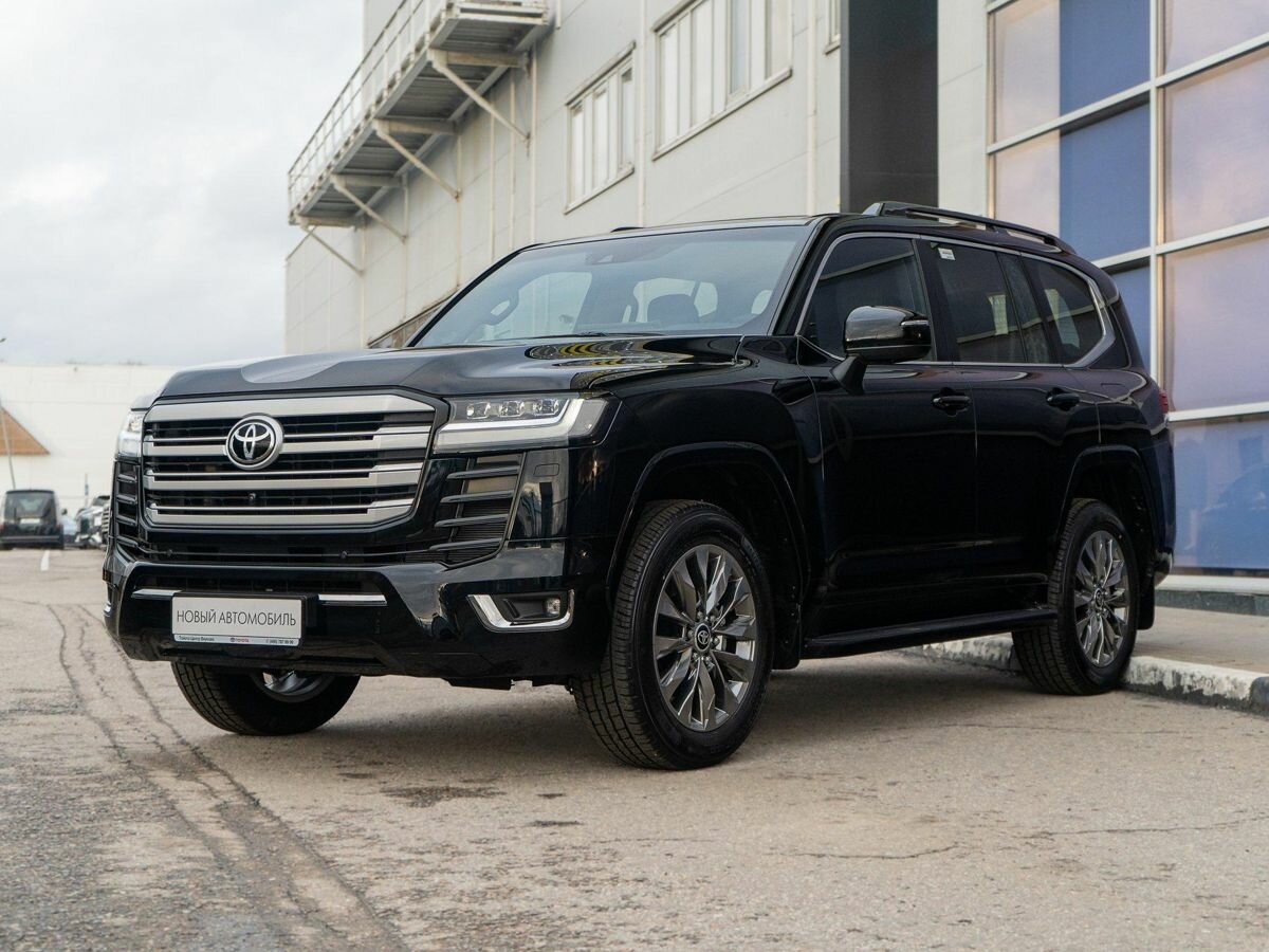Открыть фотографии: Toyota Land Cruiser 300 Series